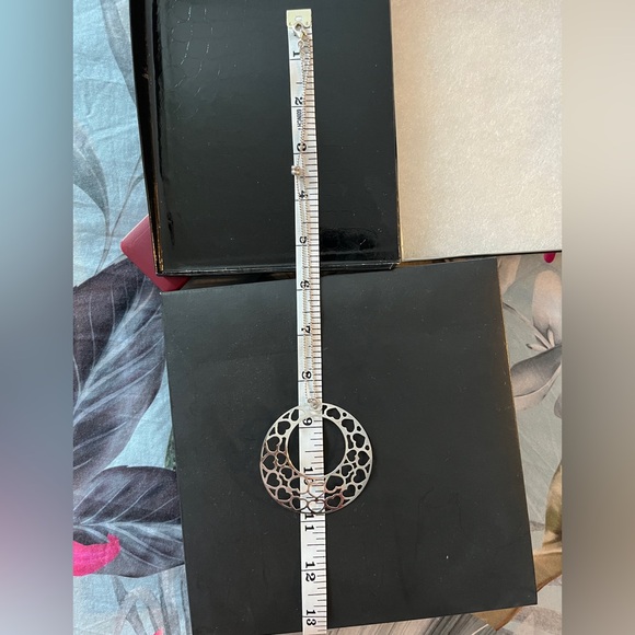 Elegant Sterling Silver Heart Jewelry Set - Picture 3 of 4